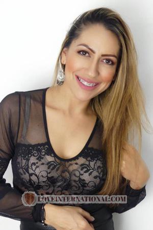 185717 - Ana Olivia Age: 44 - Colombia