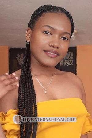 224626 - Kimberly Age: 20 - Ecuador