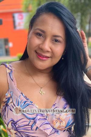 225125 - Liceth Age: 40 - Colombia