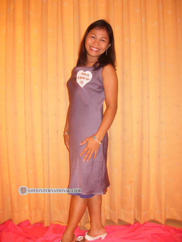 Philippine-Women-5673-1